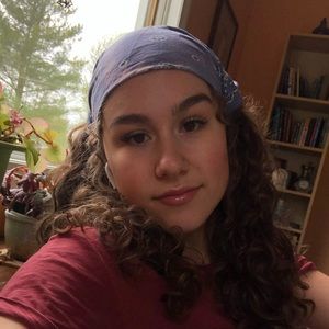 Meet your Posher, Maddie